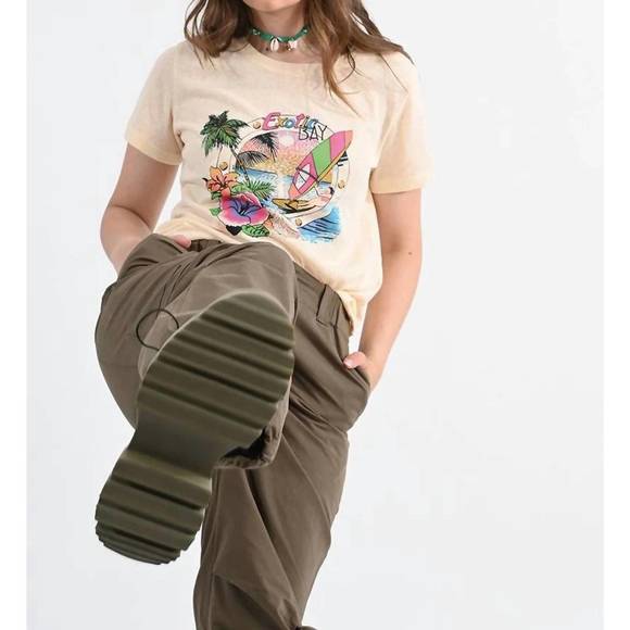 NEW MOLLY BRACKEN exotic bay graphic top in offwhite - Picture 4 of 4